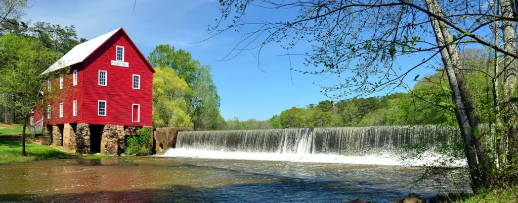 Fayetteville GA Red Hut with small waterfall